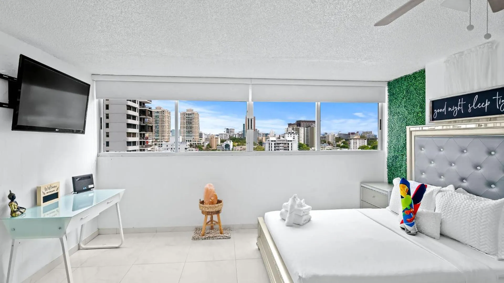 公寓 Million Dollar Ocean And City View Penthouse Suite 圣胡安 波多黎各